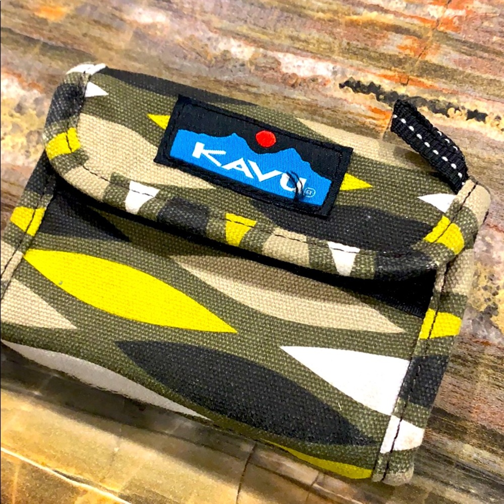Kavu wallet - great condition